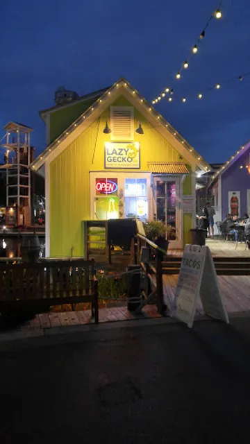 Roberto’s Pizzeria Sports Bar & Grill