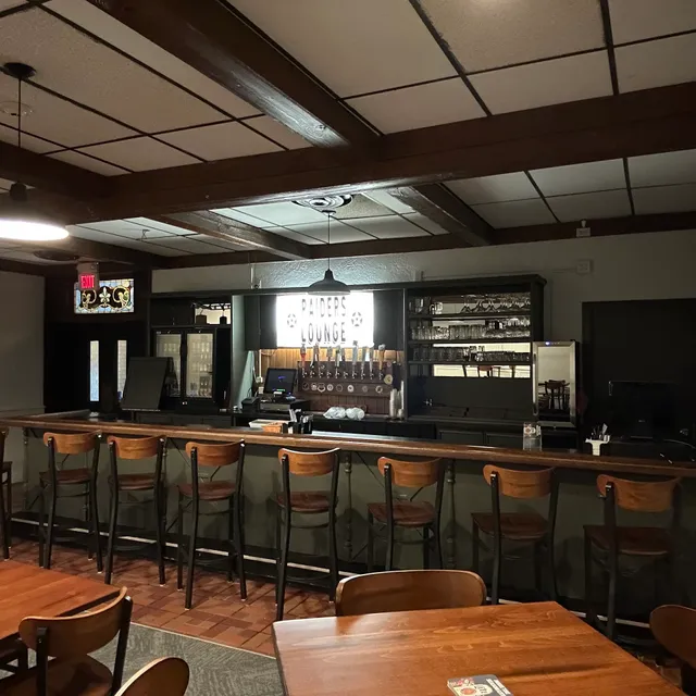 Raiders Lounge