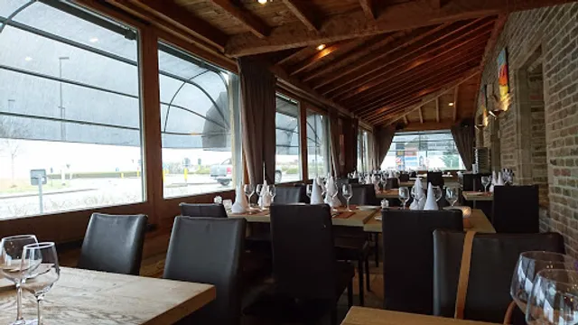 Restaurant Julia's - Familie Dendooven BV