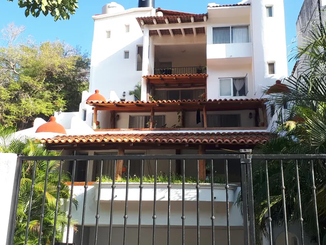 La Vivienda Villa Guesthouse