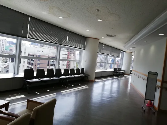 Toshimaku Kamiikebukuro Community Center