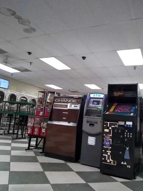 Poplar Commons Shopping Center