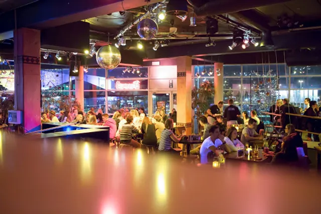 Axxes Café Restaurant