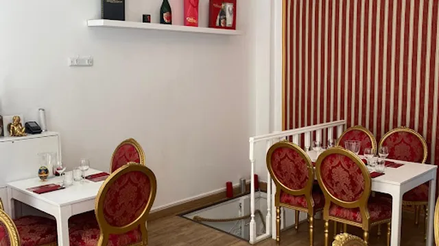 Chez Mademoiselle Paris 16