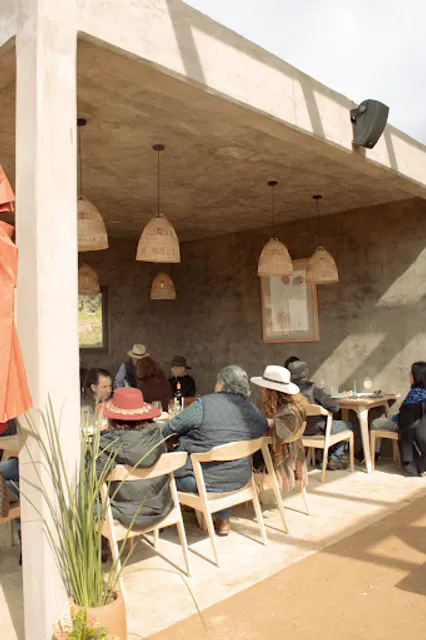 PORTÉE Petanca + Restaurante