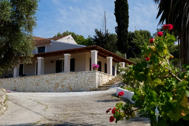 Astrakeri SeaSide Hill