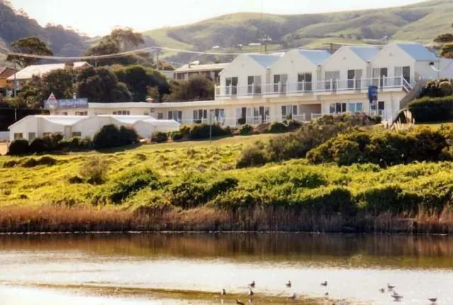 A Great Ocean View Motel