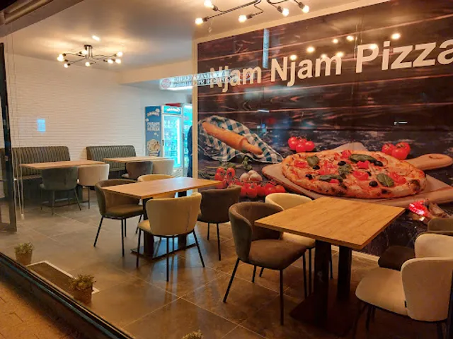 Njam Njam Pizza