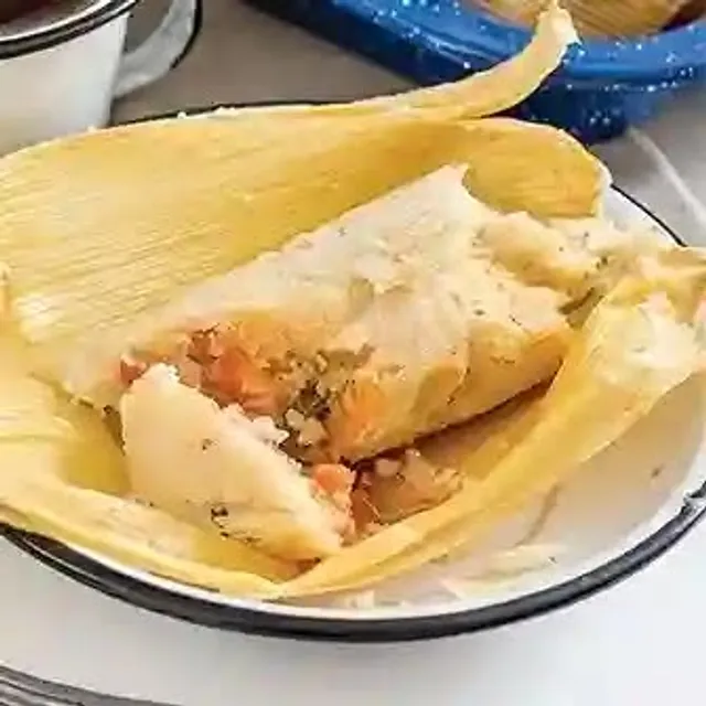 La Lady De Los Tamales