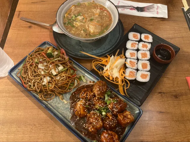 Asian Sora (空) Noodles and Sushi