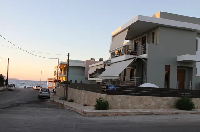 Sunny Villa by the Beach