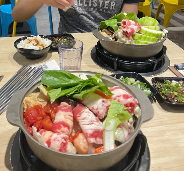 攪攪風味小火鍋-桃園藝文店