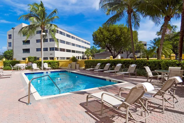Holiday Inn Express & Suites Kendall East - Miami by IHG