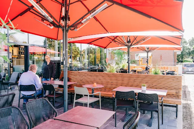 Junge Die Bäckerei.