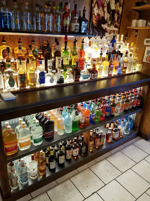 Miscues Sports Bar & Grille