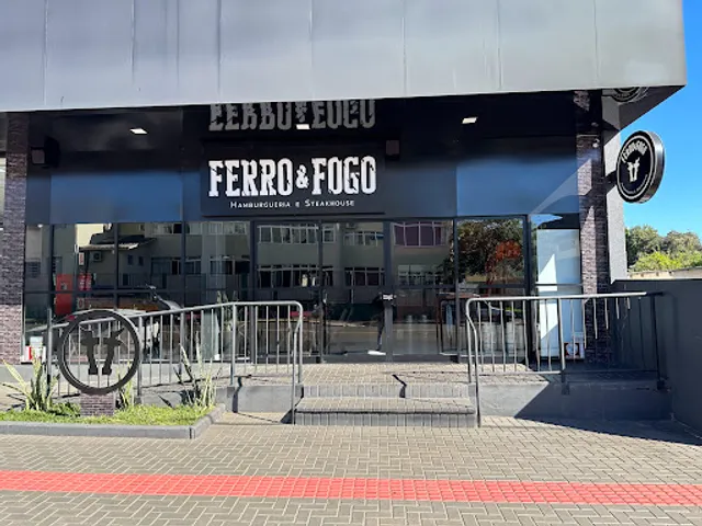Ferro & Fogo - Hamburgueria e Steakhouse