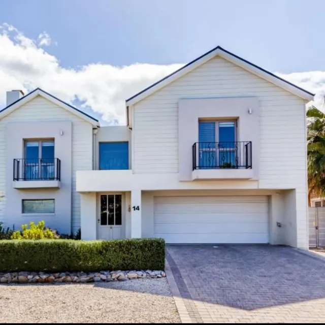 Nerf-Af-Cottage & ROOMs