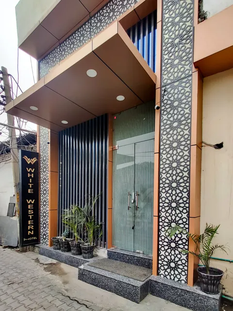 Hotel White Western