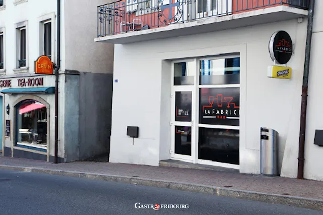 La Fabrick Bar