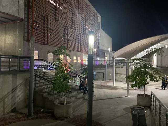 Hospital Civil Urgencias Adultos