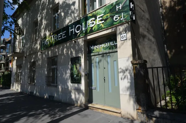 FIG TREE HOUSE BUDAPEST