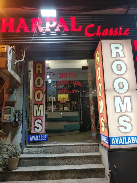 OYO 14510 Hotel Harpal Classic