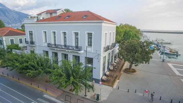 Panellinion Luxury Αpartments