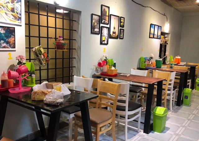 Bình Spaghetti Shop