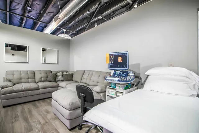 SNEAK A BABY PEEK 3D 4D HD ULTRASOUND Vegas