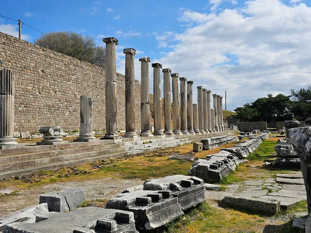 Asklepion Örenyeri (Bergama)