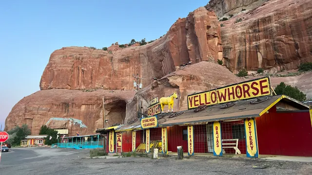 Yellowhorse Gift Shop
