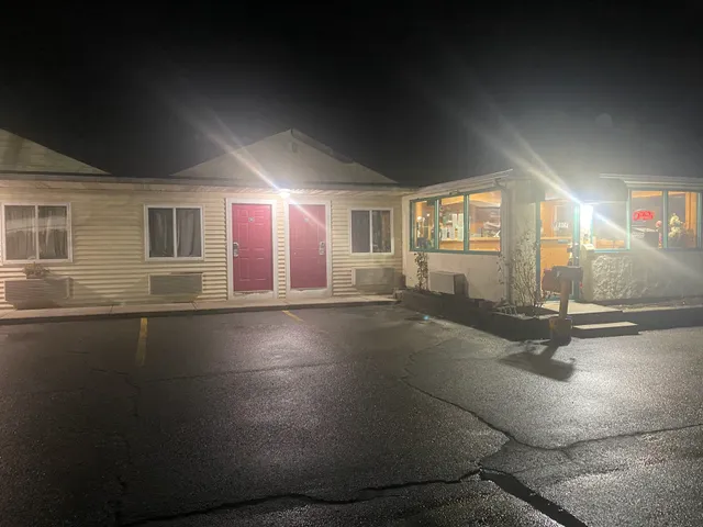 Travelers Motor Lodge