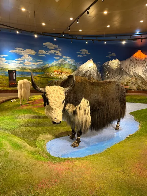 Xiao Guan Yi Hua Fang Huizu Food Shop