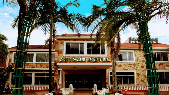 HOTEL ARTHUR