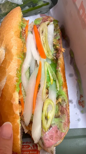 BAMI NGUYEN - BÁNH MÌ BƠ CỐM