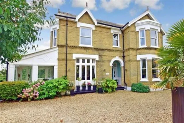 Clarence House Holiday Apartments Shanklin