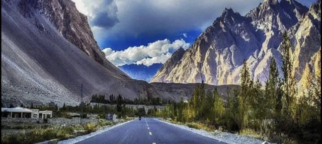 Karakoram Highway Monument, FWO