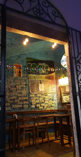 Los Yeyos Restaurant