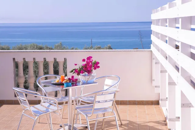 Roccella Waterfront Residence