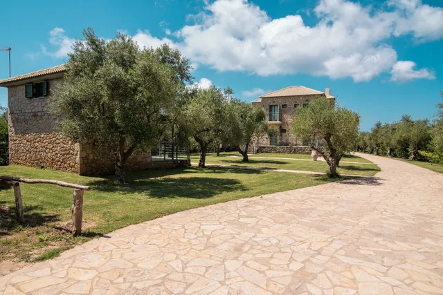 Megalos Kampos Hotel & Resort