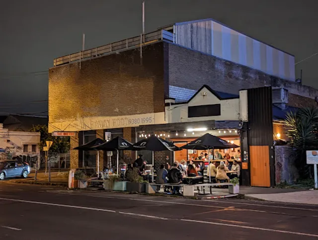 Los Hermanos Mexican Taqueria