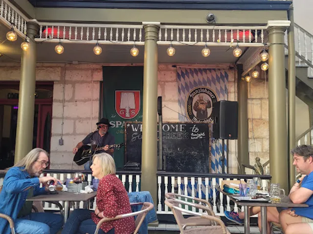 Silver Creek Beer Garden & Grille