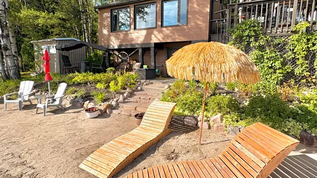 Le chalet VUE, bord de lac et plage privée, Lac-Labrecque