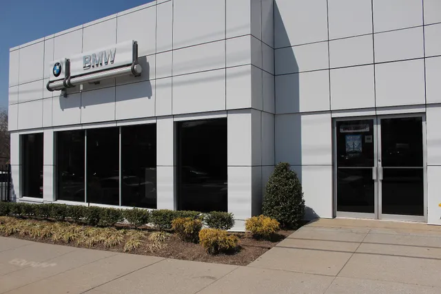 BMW of Manhasset