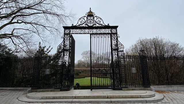 Vanderbilt Gate