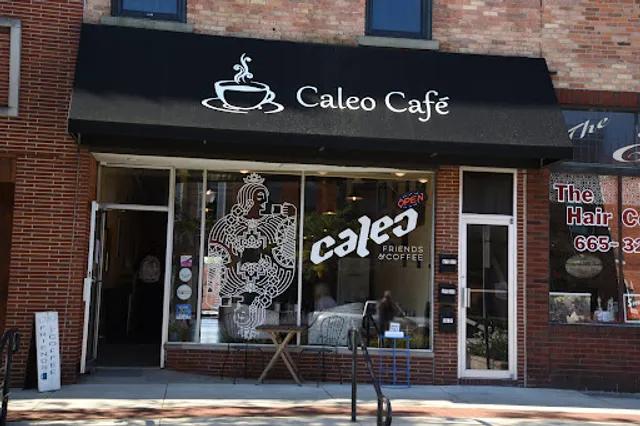 Caleo • Friends and Coffee