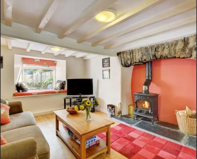 Woodside Cottage Please BOOK DIRECT For Our Best Price