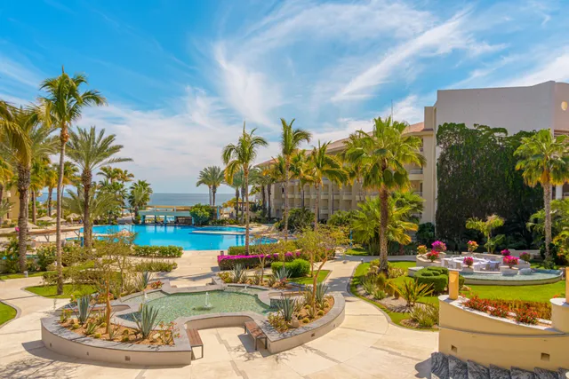 GR Solaris Lighthouse