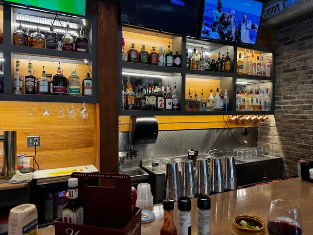 Hunters Hideaway Inc