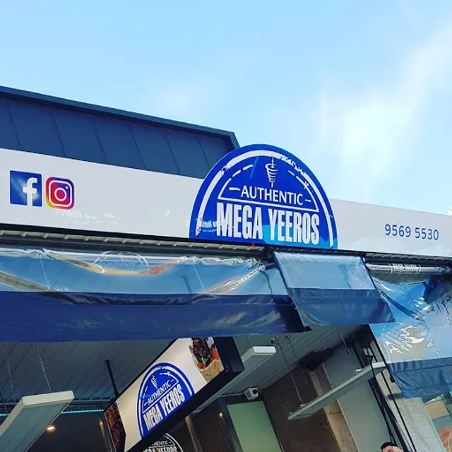 Mega Yeeros